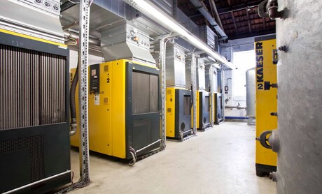 Trykluftstation fra Kaeser Kompressoren hos Werner & Merz