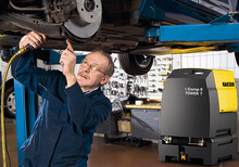 Stempelkompressor i.Comp 9 Tower T, perfekt til autoværkstedet.