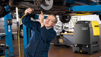 Stempelkompressorstationen i.Comp 9 med integreret køletørrer er den perfekte trykluftgenerator til et autoværksted.